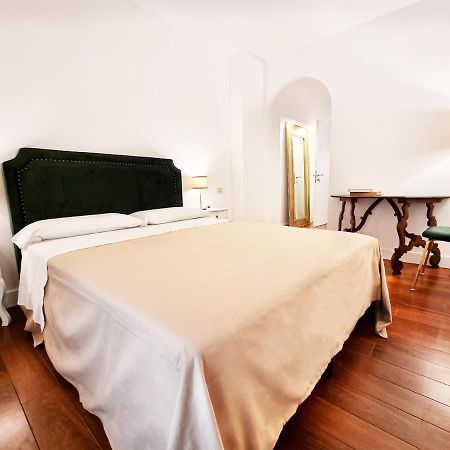 Charme & Chic San Giacomo Roma Dış mekan fotoğraf